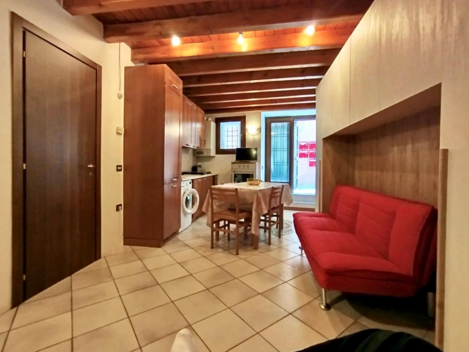 Holiday home Nido Tra Castello E